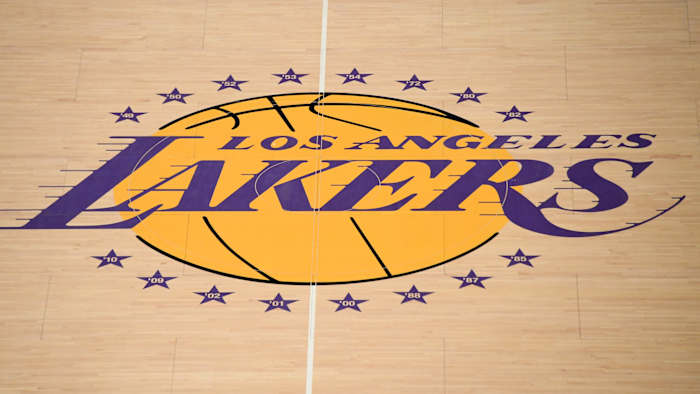 Lakers fan raises $43K for 'Stand With Hong Kong' Shirts
